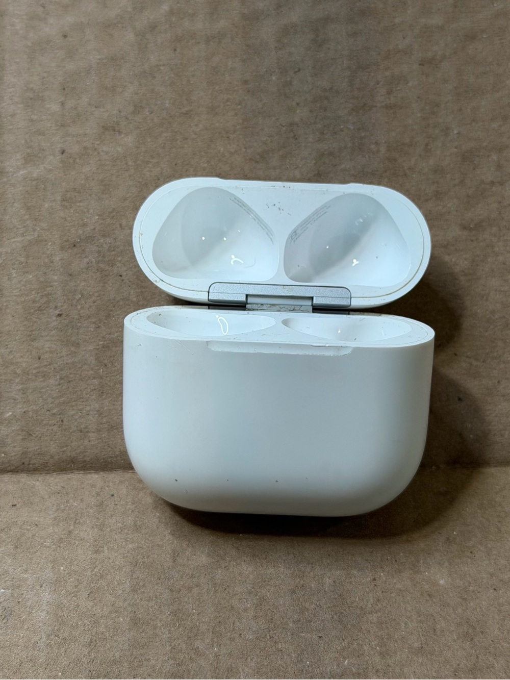 Apple AirPods 4  Generation Charging Case MagSafe Genuine OEM Apple MXP63LL/A